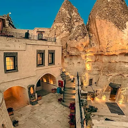 Sora Cave Невшехир