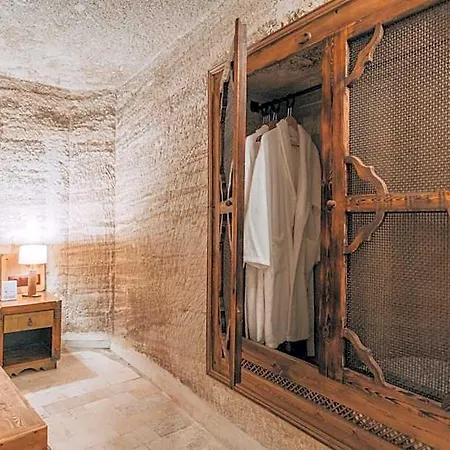 Отель Sora Cave *